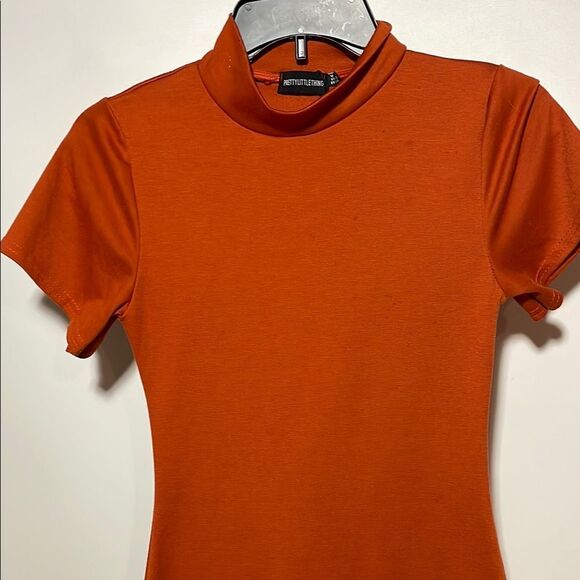 PrettyLittleThing Orange Mini Dress - Picture 2 of 10